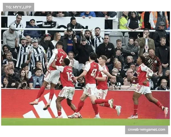 阿尔特塔面对发小伊劳拉，伯恩茅斯高位逼抢让枪手中场集体短路